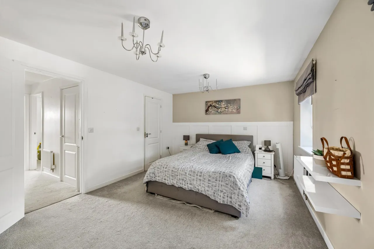 Montrose Grove, Greylees, NG34, photo 12