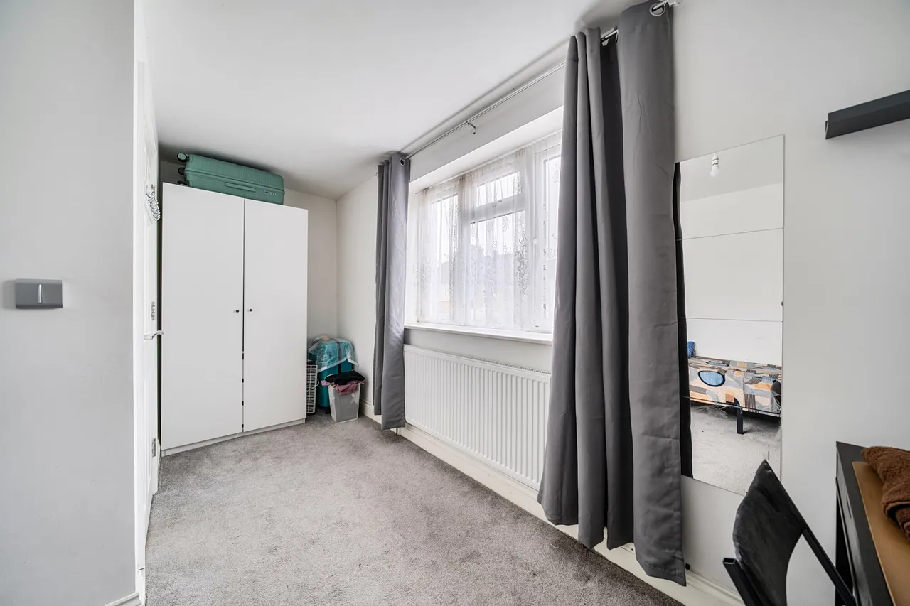 Yew Avenue, Yiewsley, UB7, photo 6