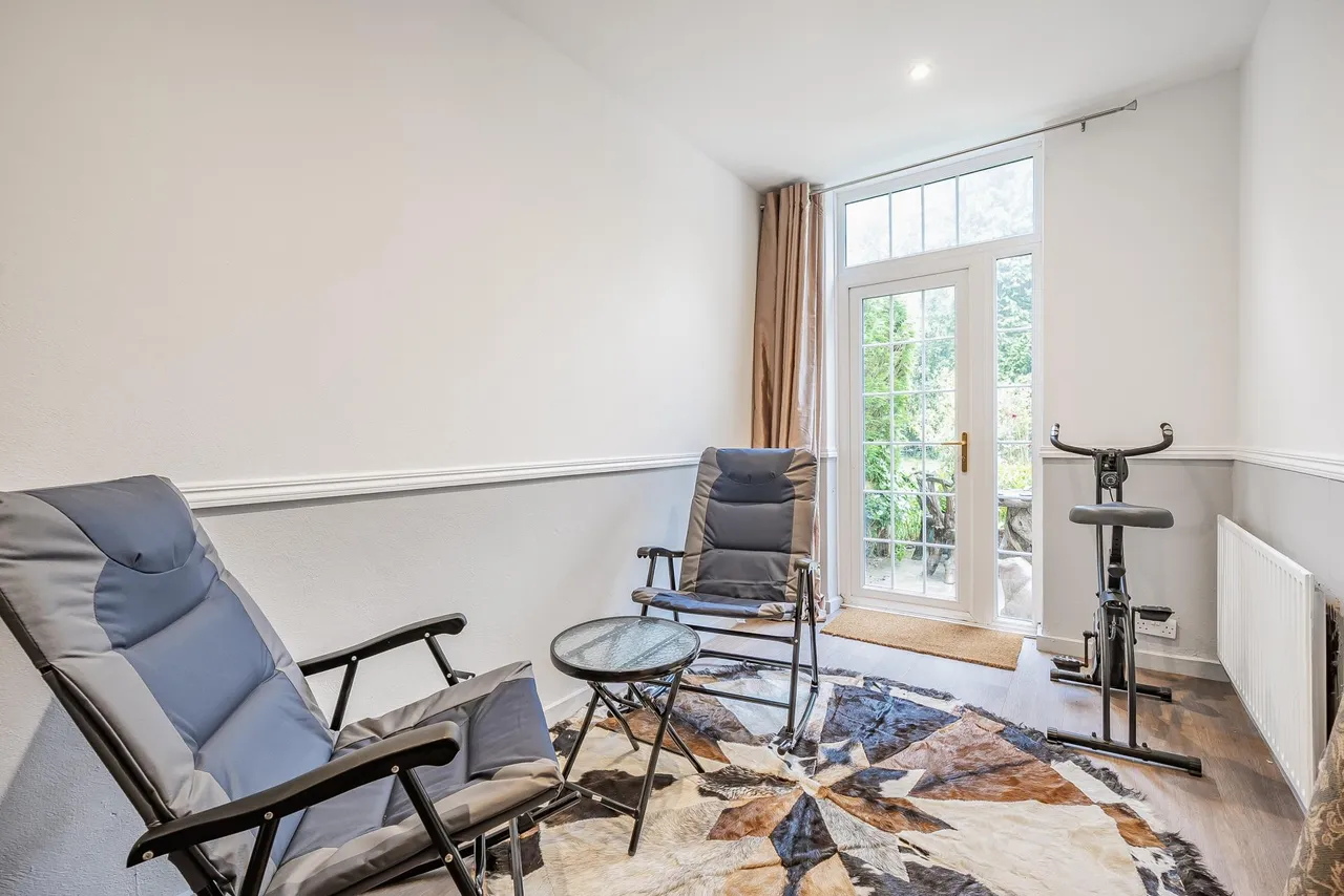 Mogador, Lower Kingswood, KT20, photo 12