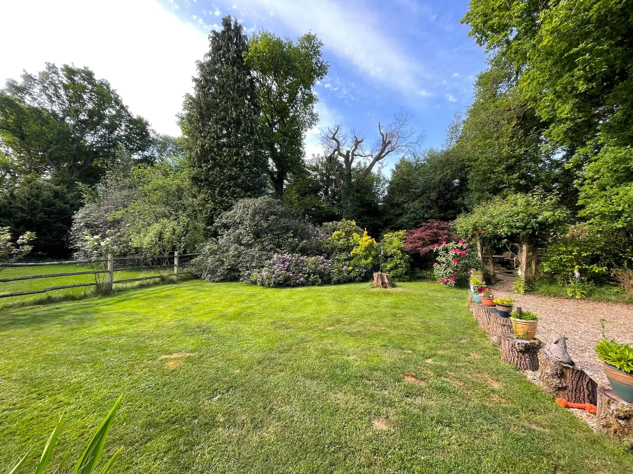 Mogador, Lower Kingswood, KT20, photo 26