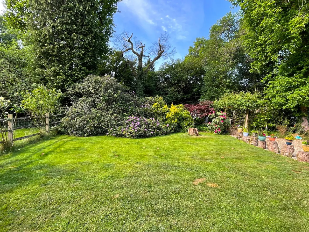 Mogador, Lower Kingswood, KT20, photo 19