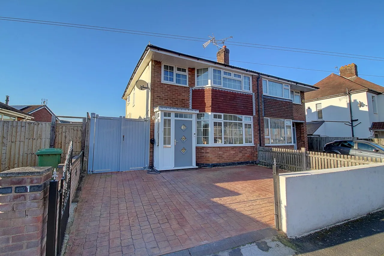 4 bed house for sale, Hammersley Street, Bedworth, CV12