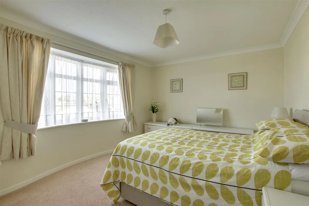 Victor Close, Seaford, photo 5