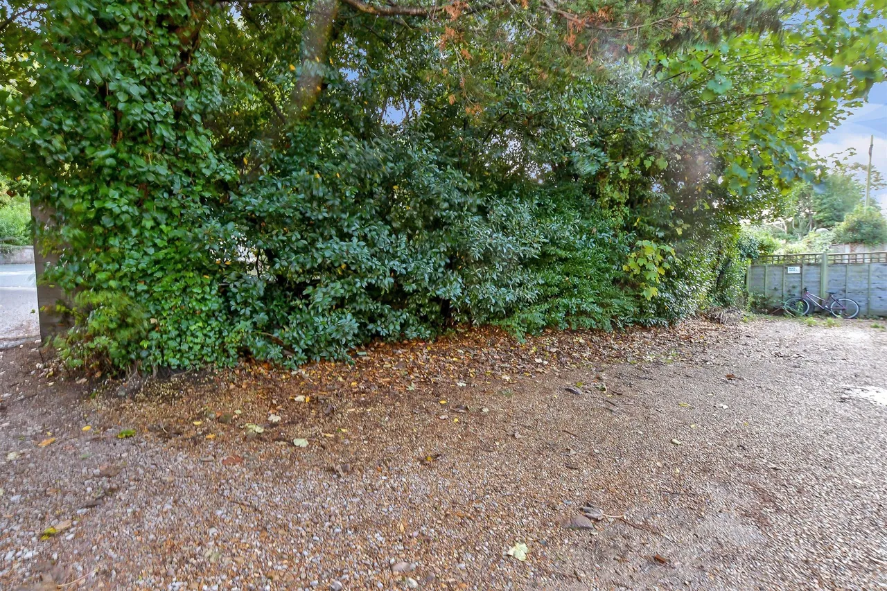 East Hill Road, Ryde, PO33, photo 6