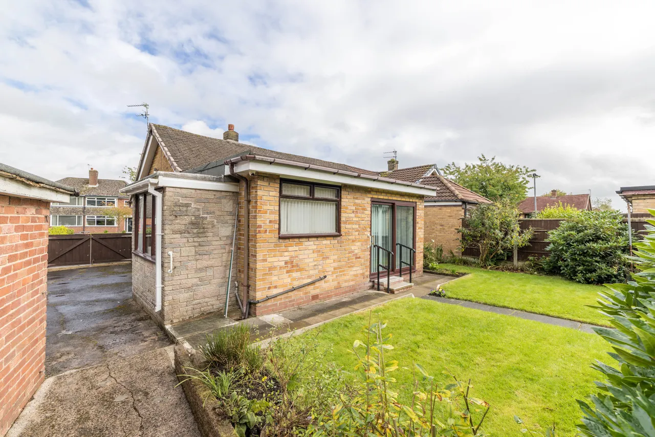Bowland Avenue, Ashton-In-Makerfield, WN4, photo 15