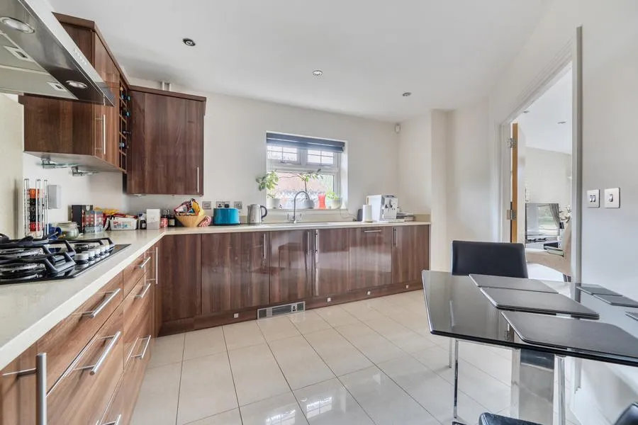 South Riding, Maidenhead, SL6, photo 20