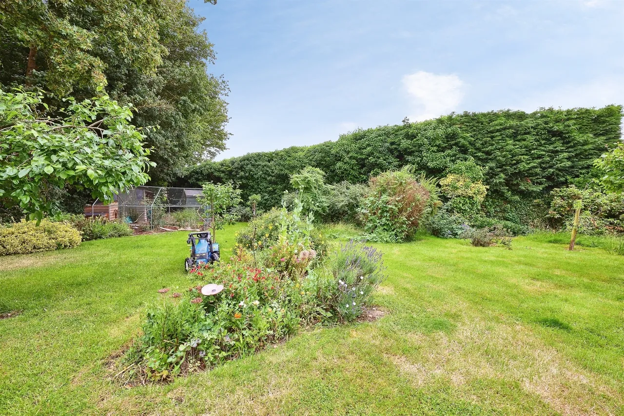 Brawn Way, Peterborough, PE8, photo 17