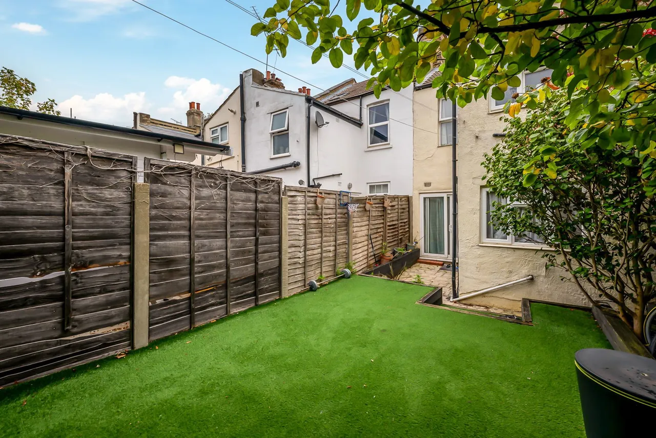 Swingate Lane, Plumstead, London SE18 2HH, photo 9