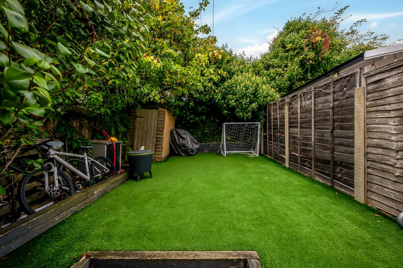 Swingate Lane, Plumstead, London SE18 2HH, photo 5