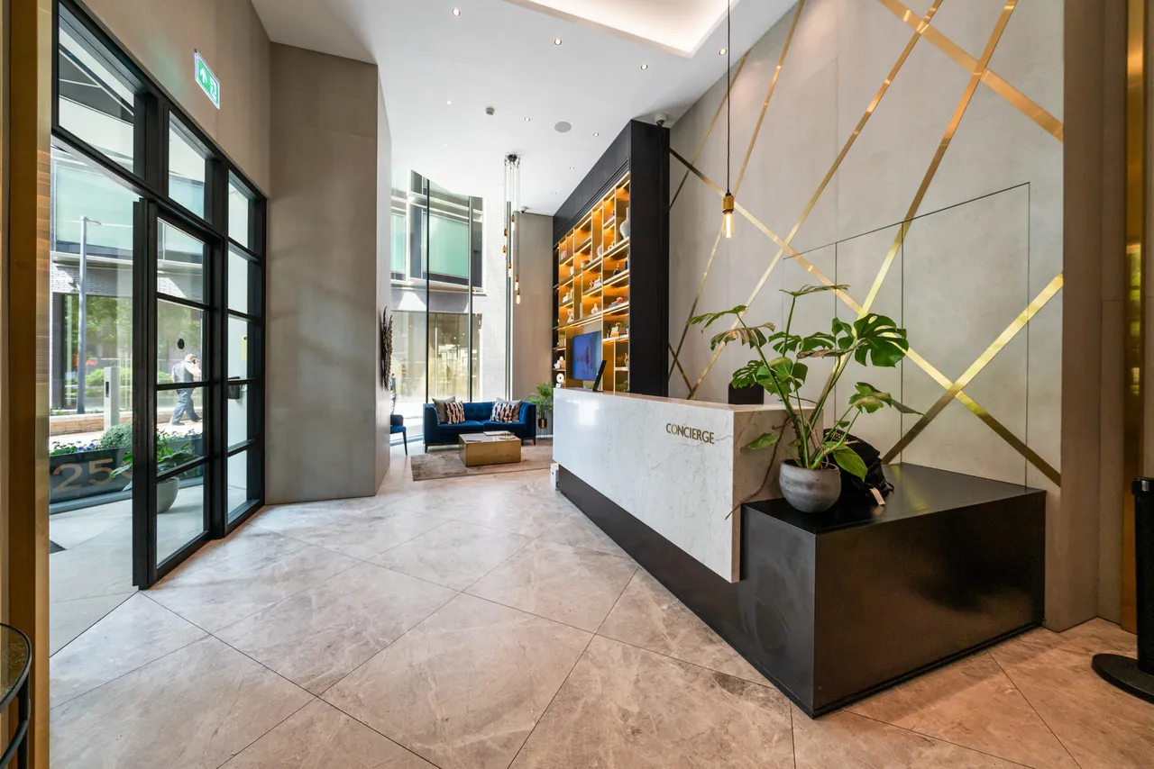 Carrara Tower, EC1V, photo 10