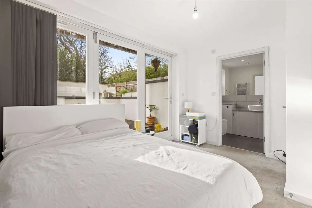 Fontenoy Road, London, SW12 9LU, photo 9