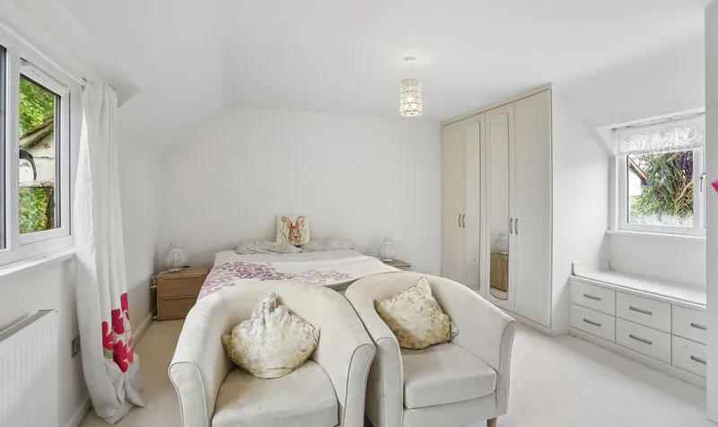 Milburn Walk, Epsom, KT18, photo 20