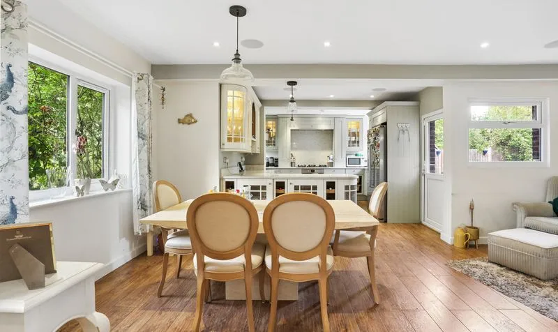 Milburn Walk, Epsom, KT18, photo 7
