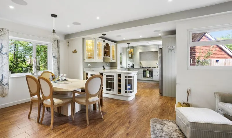 Milburn Walk, Epsom, KT18, photo 8