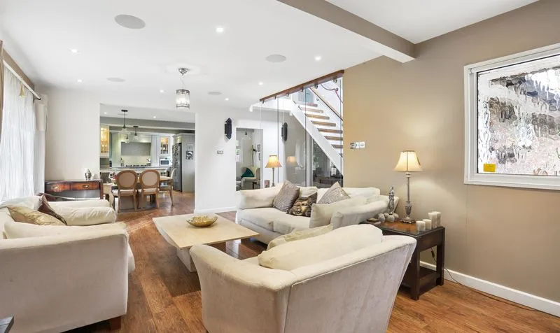 Milburn Walk, Epsom, KT18, photo 3
