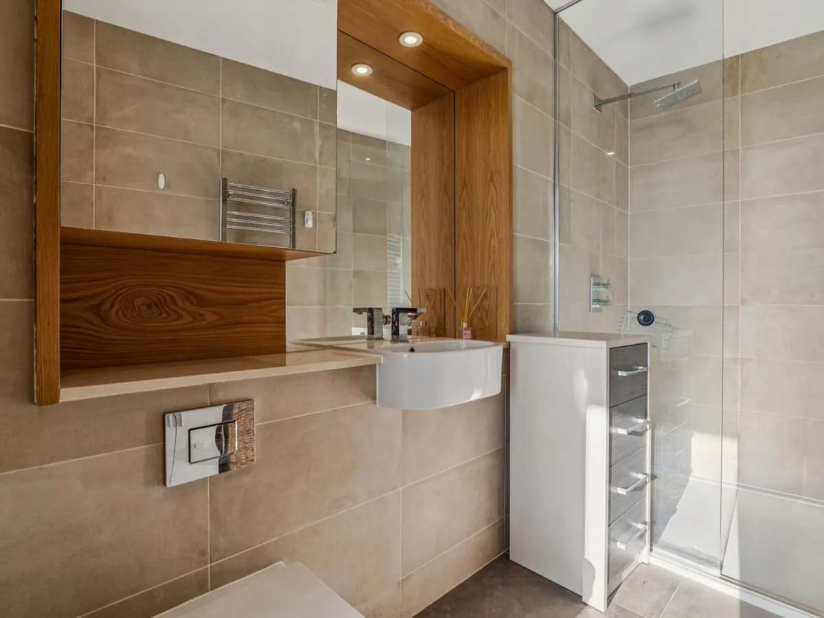 Crossharbour Plaza, London, E14, photo 11