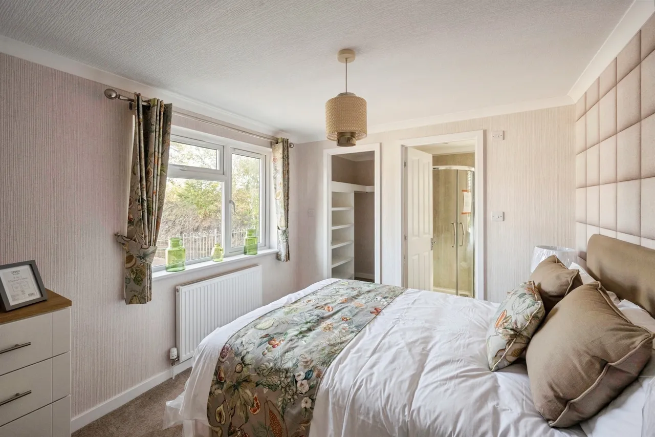 Sandtoft Road, Belton, Doncaster, photo 8