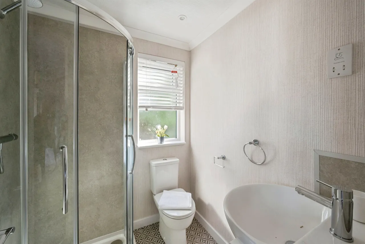 Sandtoft Road, Belton, Doncaster, photo 10