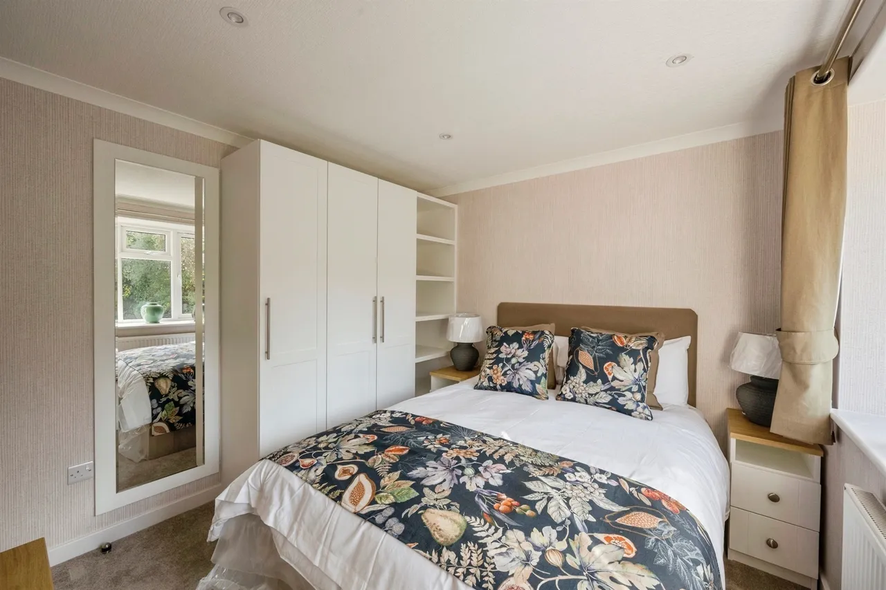 Sandtoft Road, Belton, Doncaster, photo 11