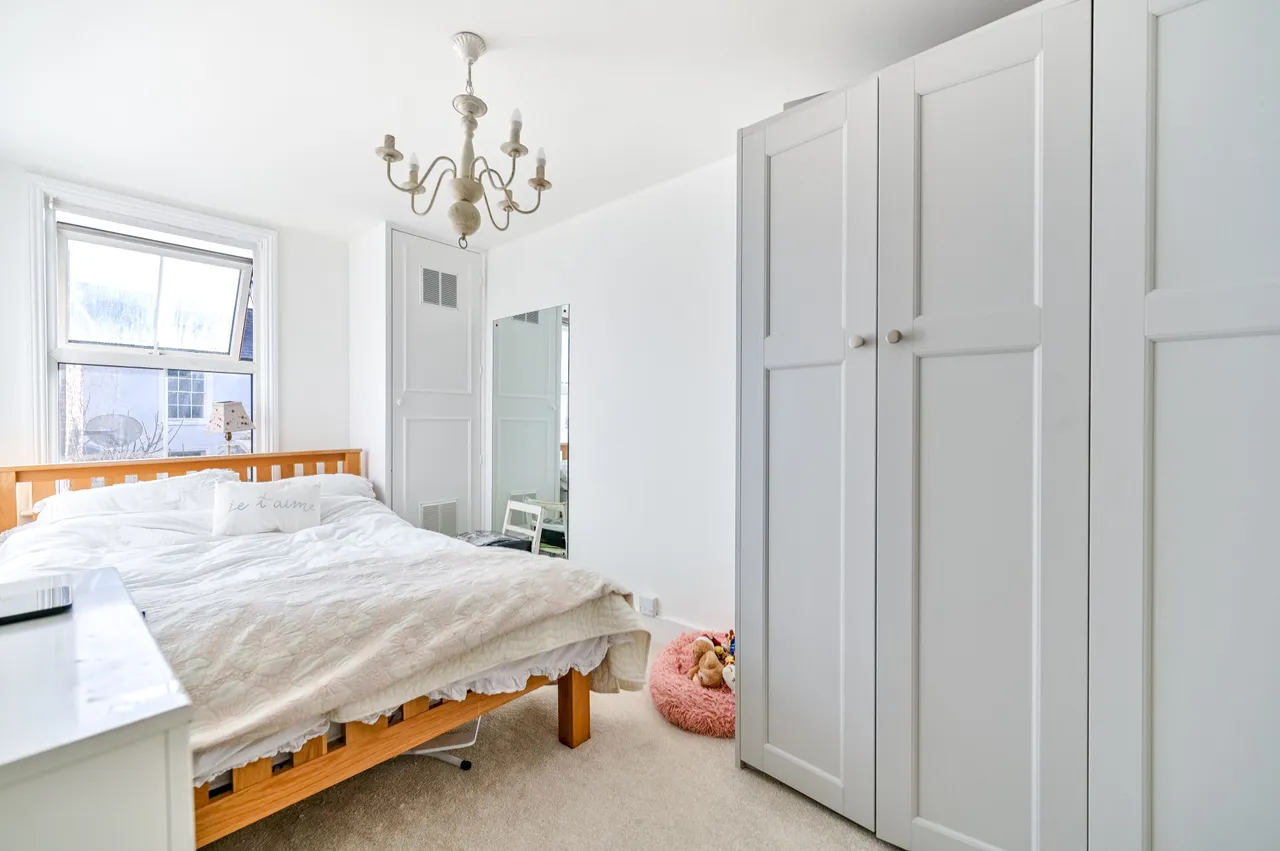 East Molesey, KT8, photo 8
