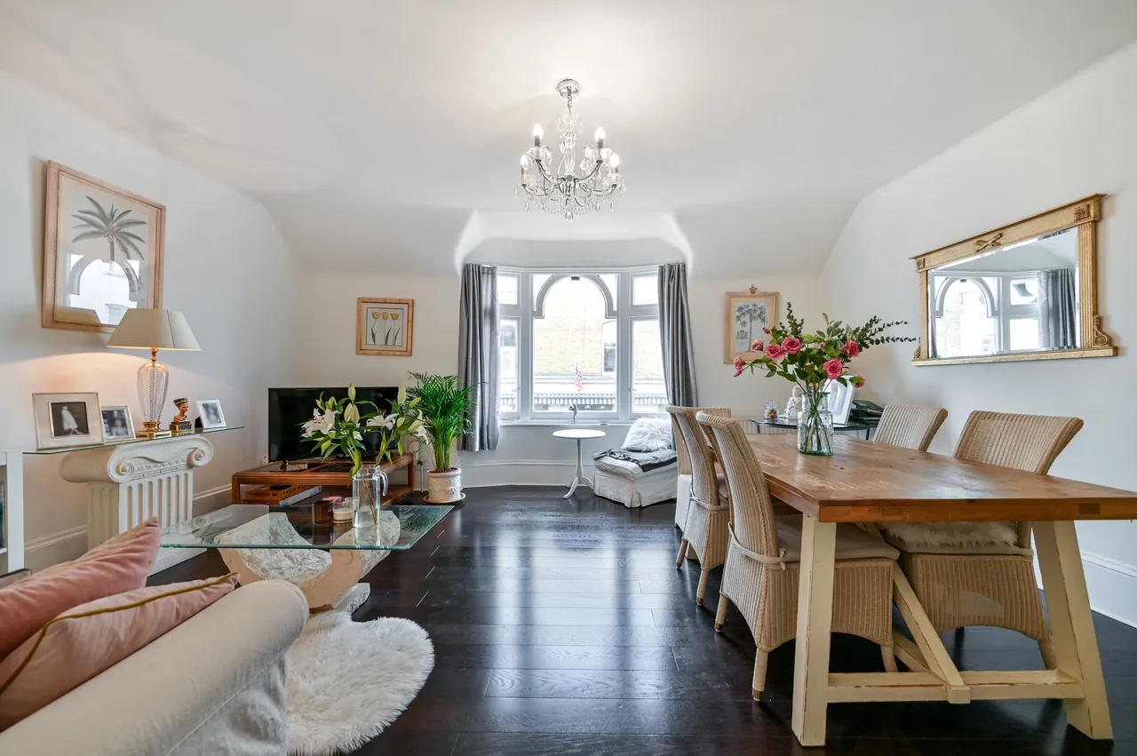 East Molesey, KT8, photo 2