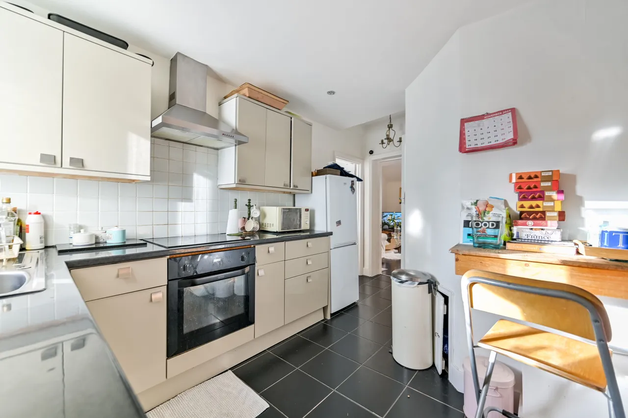 East Molesey, KT8, photo 6