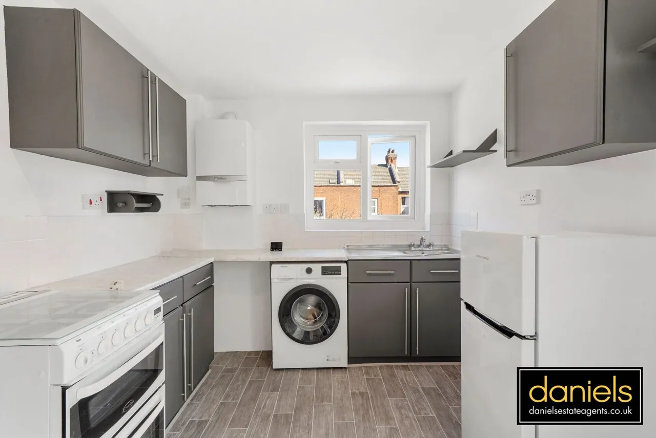 Rucklidge Avenue, Harlesden, NW10, photo 3