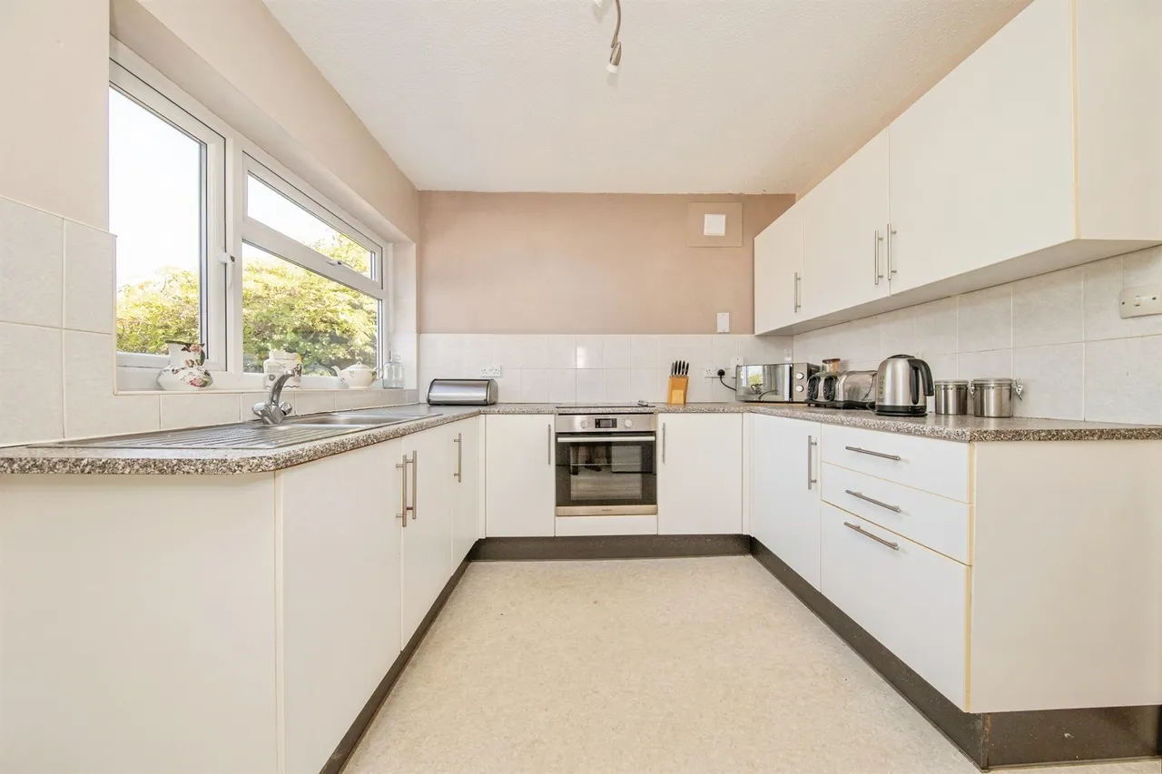 East Road, West Mersea, CO5, photo 6