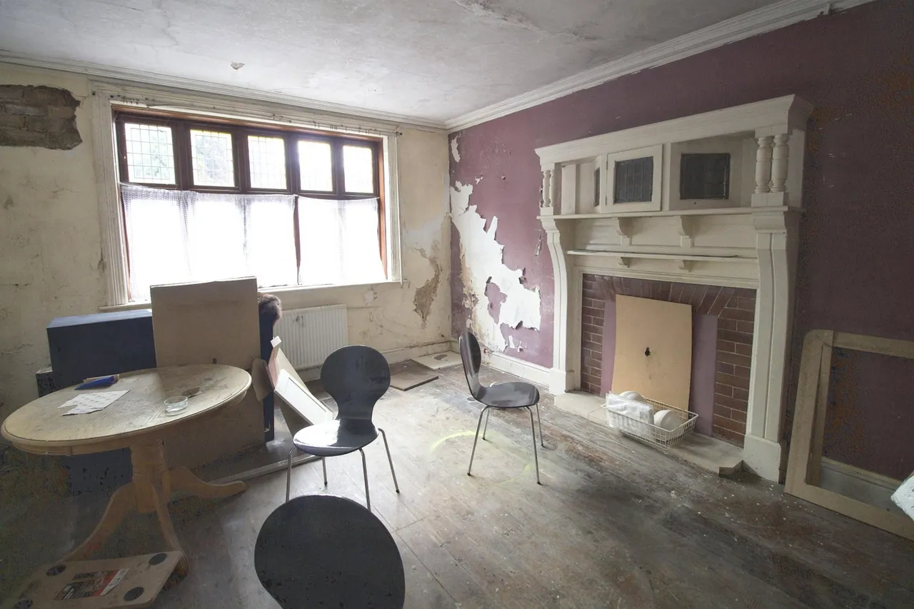 Ffordd Caergybi, Llanfairpwllgwyngyll, LL61, photo 10