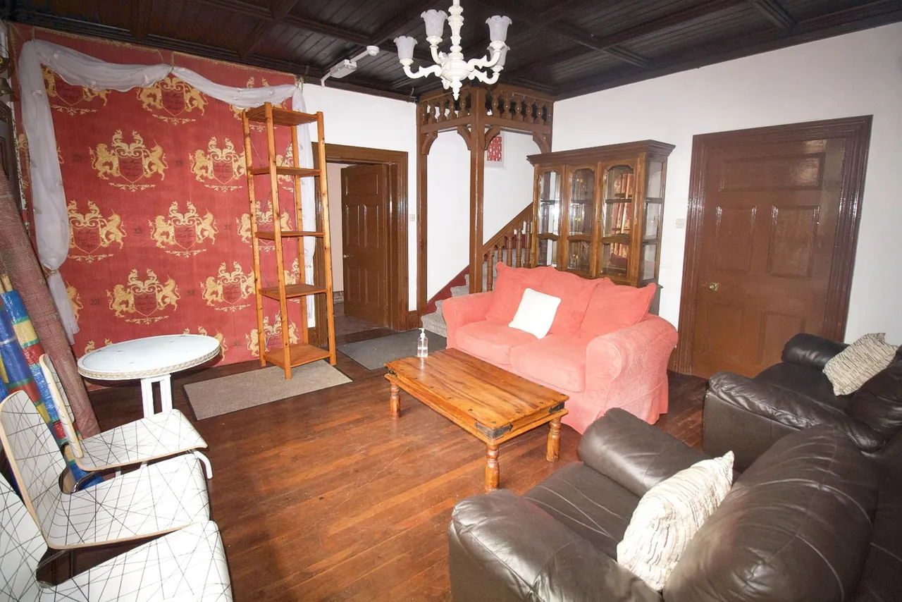 Ffordd Caergybi, Llanfairpwllgwyngyll, LL61, photo 9