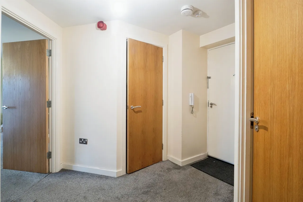 Sandhills Avenue, Hamilton, Leicester, photo 9