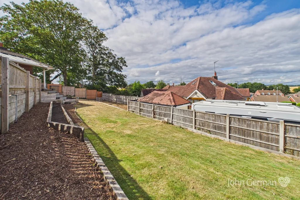 Village Gardens, Walton-on-the-Hill, photo 12