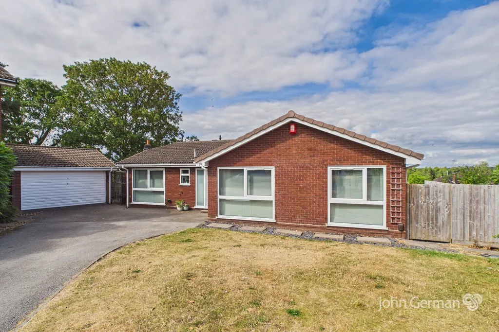 4 bed house for sale, Village Gardens, Walton-on-the-Hill