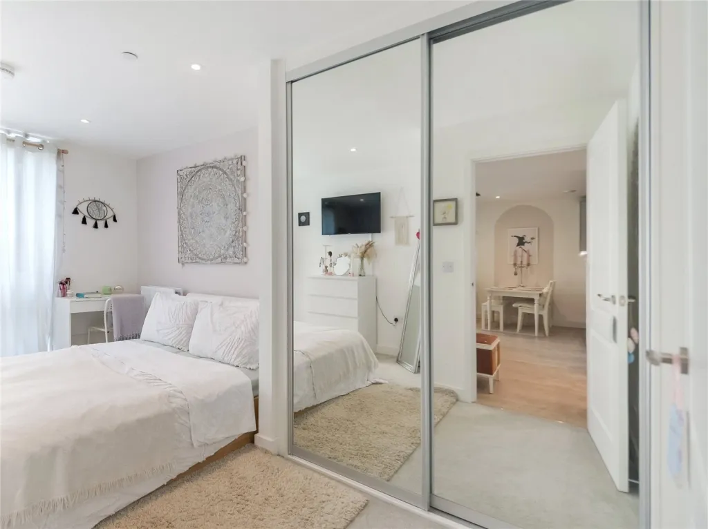Lismore Boulevard, Colindale, NW9, photo 10