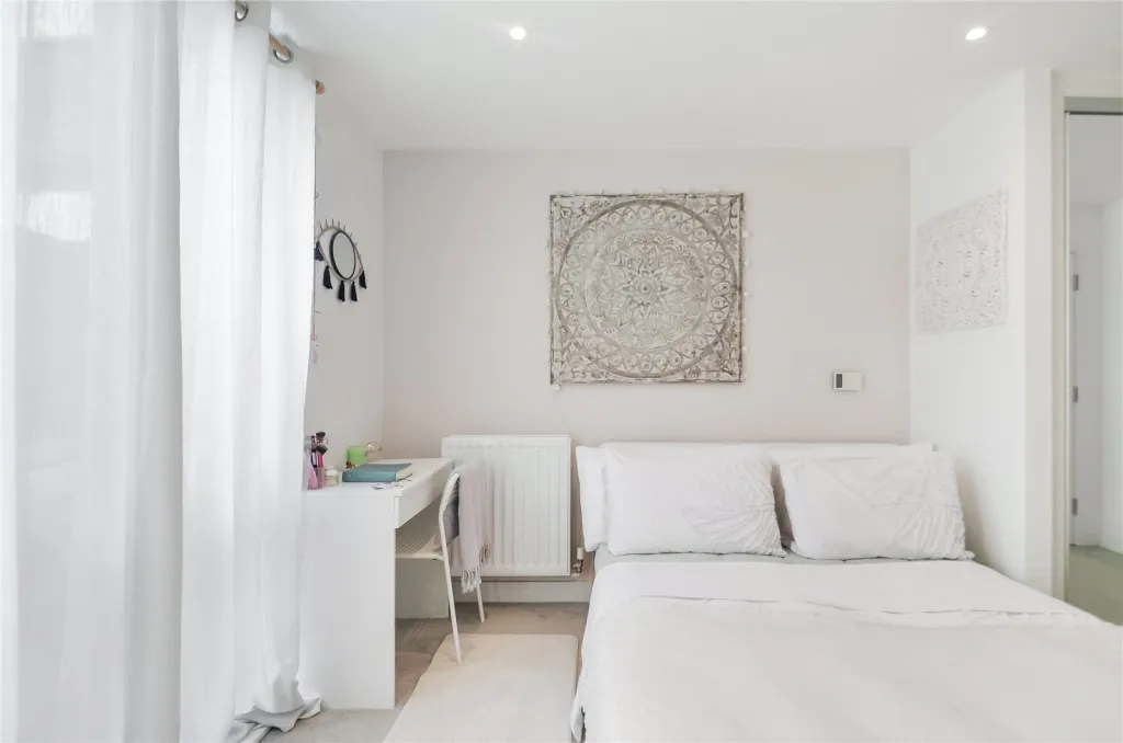 Lismore Boulevard, Colindale, NW9, photo 11
