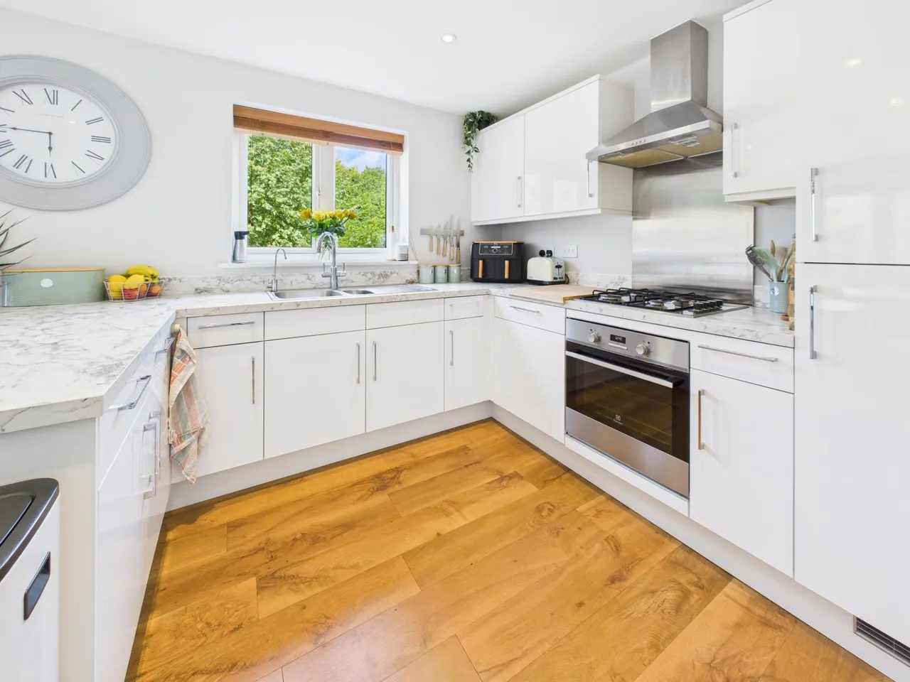 Lady Margaret Hall Way, Basingstoke, RG24, photo 5