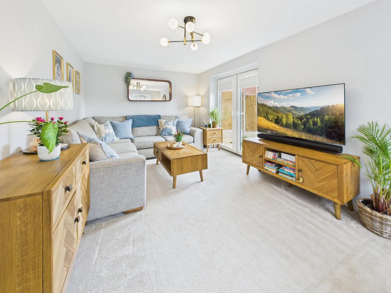 Lady Margaret Hall Way, Basingstoke, RG24, photo 2