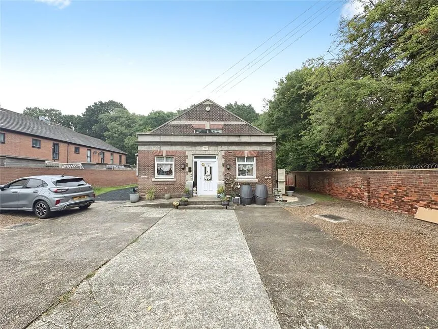 3 bed flat to rent — Victoria Road, Bentley, South Yorkshire, DN5