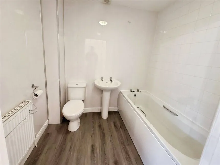 Victoria Road, Bentley, South Yorkshire, DN5, photo 5