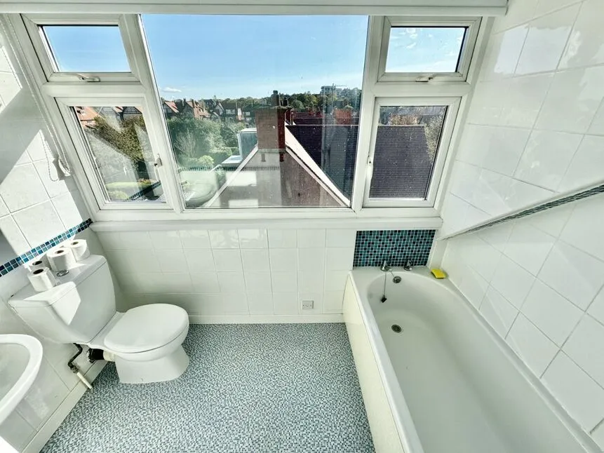Holbeck Avenue, Scarborough, YO11, photo 8