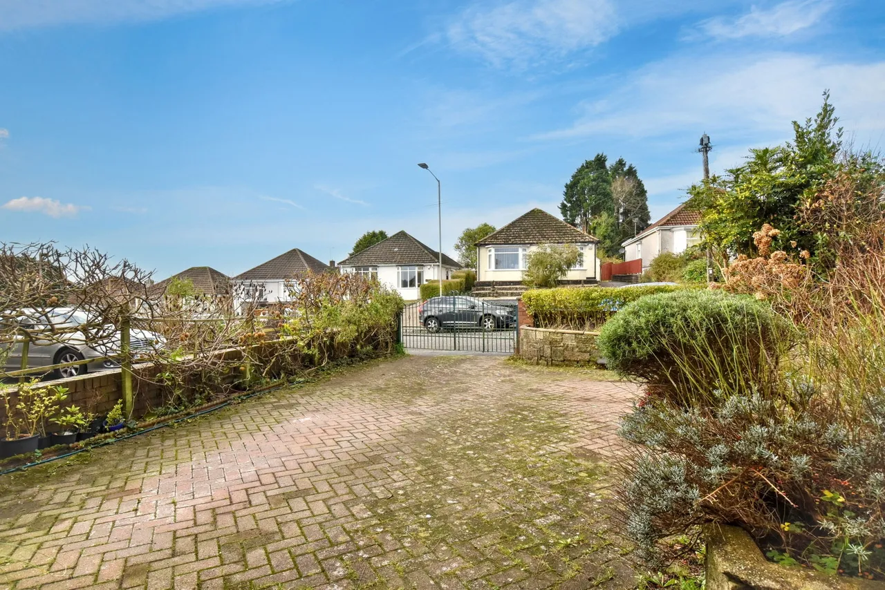 Goetre Fach Road, Killay, SA2, photo 17