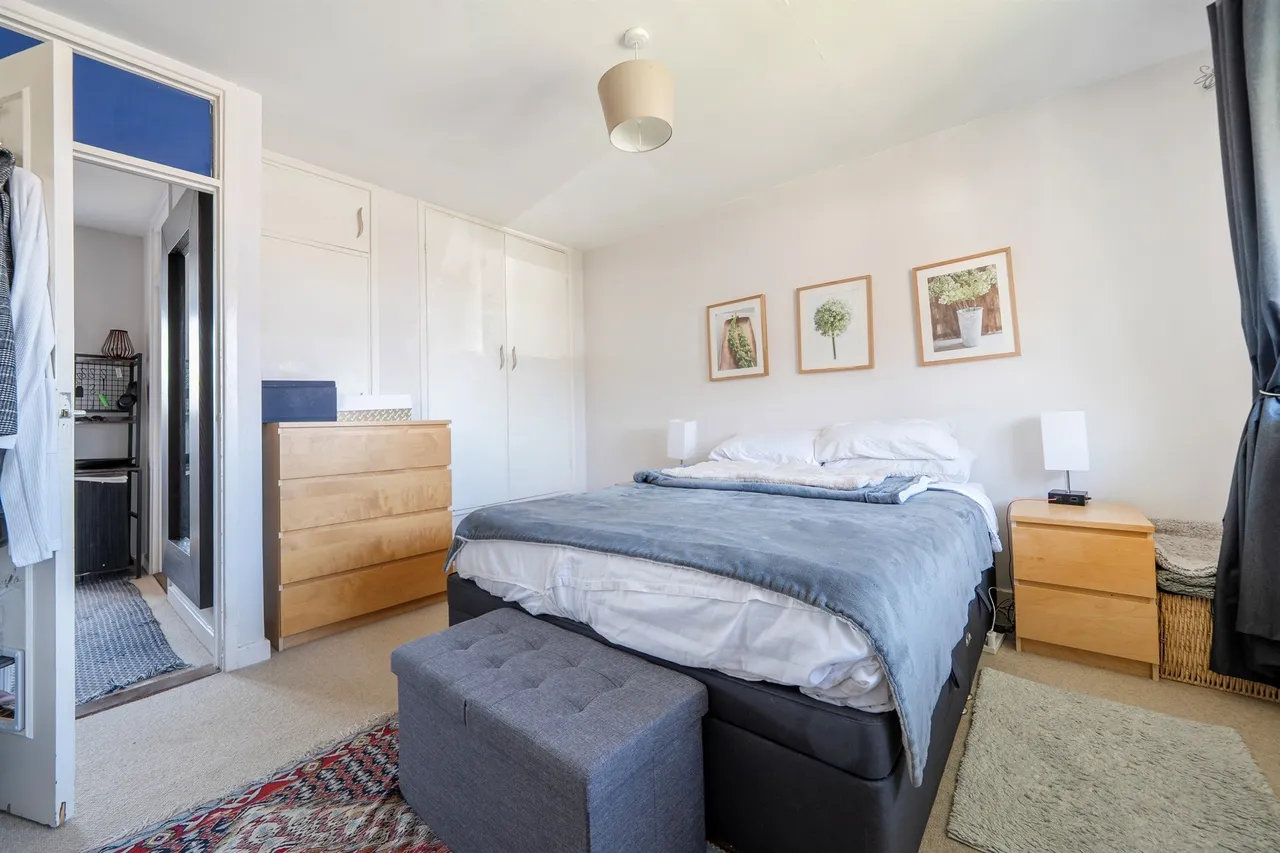 Cheviot Close, Enfield, photo 8