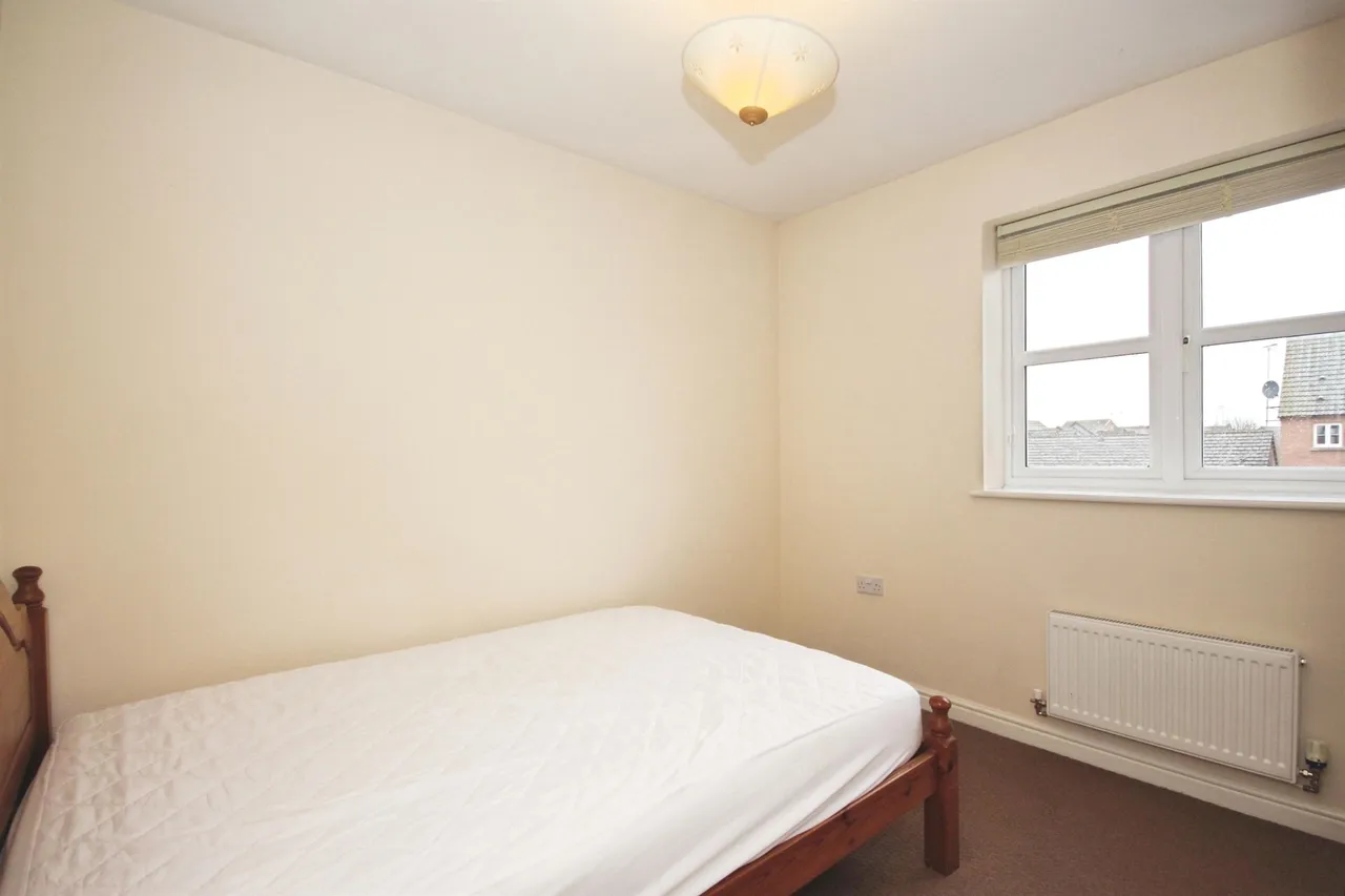 Claypitts Boulevard, Warwick, photo 12
