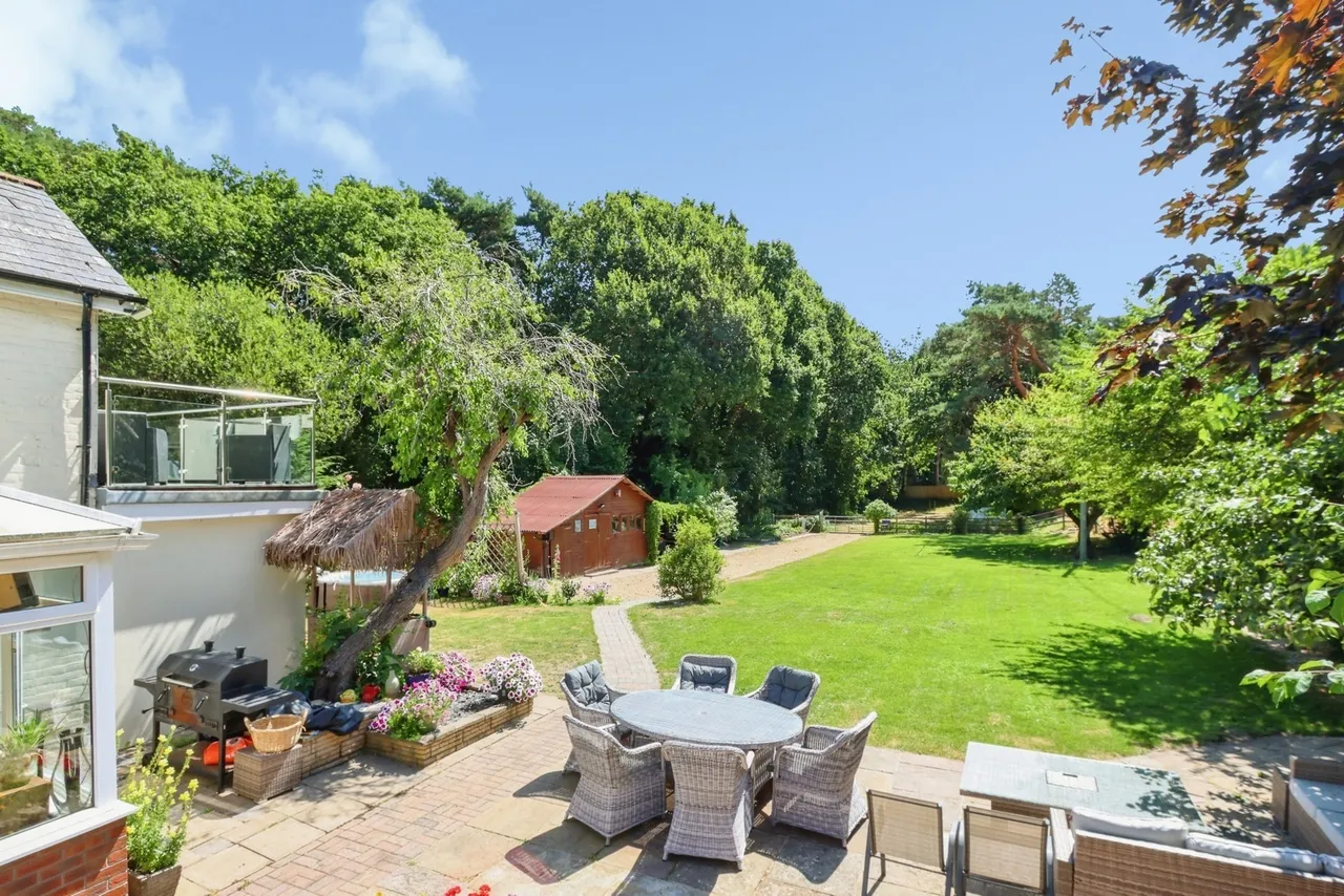 Pitt House Lane, Christchurch, BH23, photo 23
