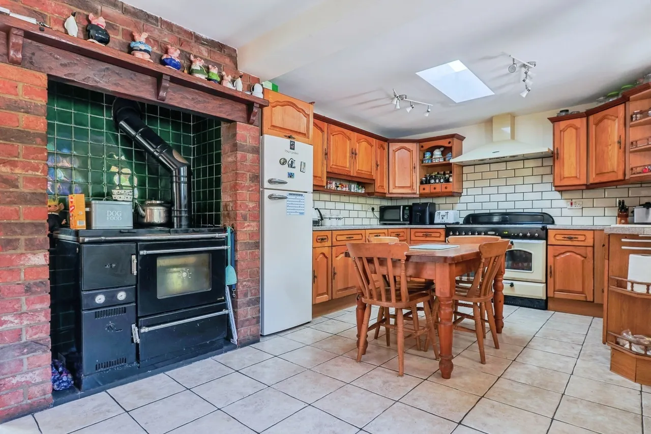 Pitt House Lane, Christchurch, BH23, photo 5