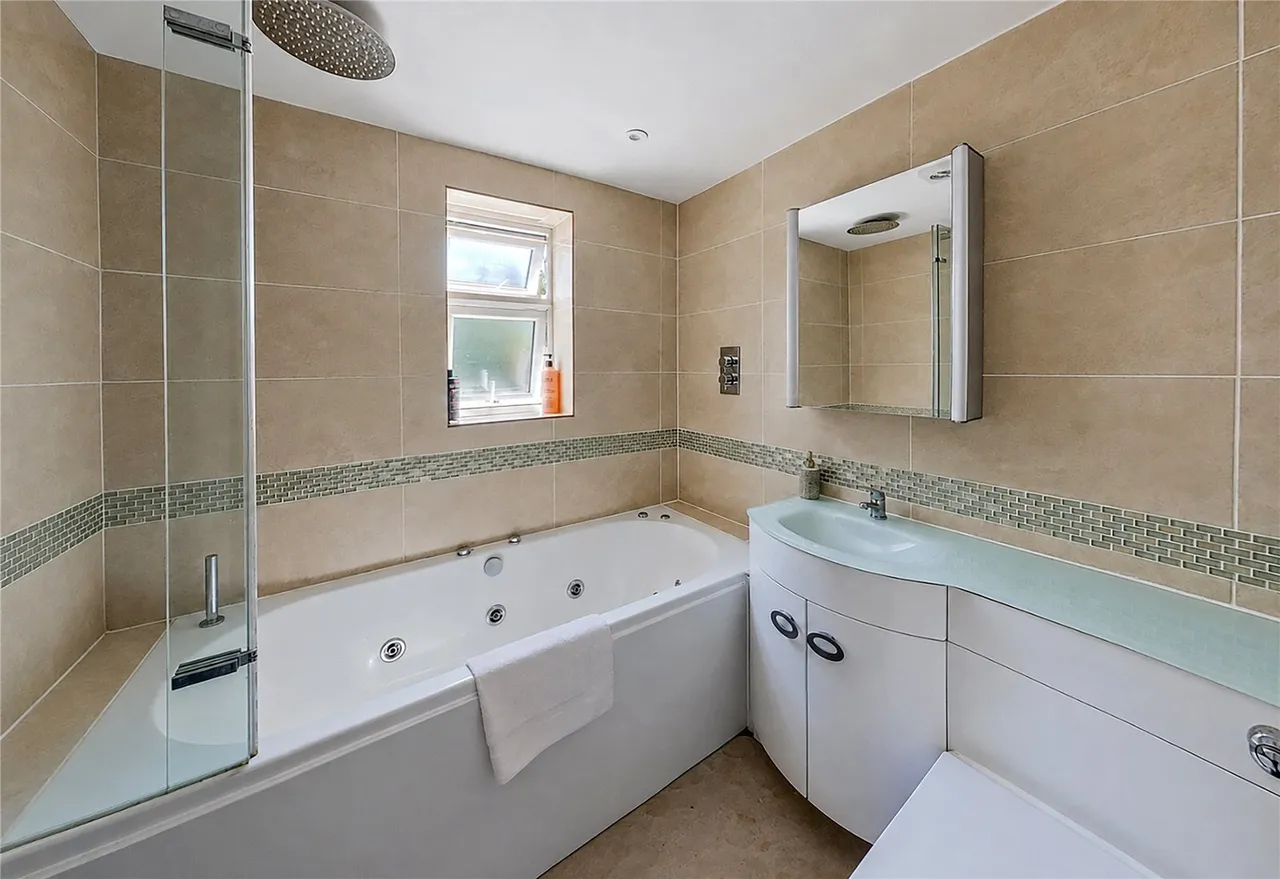 Pitt House Lane, Christchurch, BH23, photo 19
