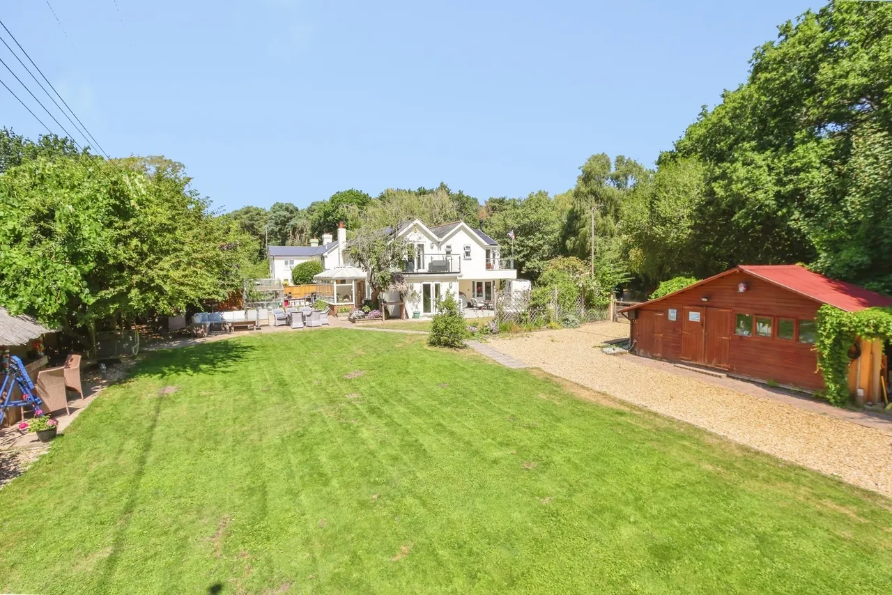 Pitt House Lane, Christchurch, BH23, photo 21