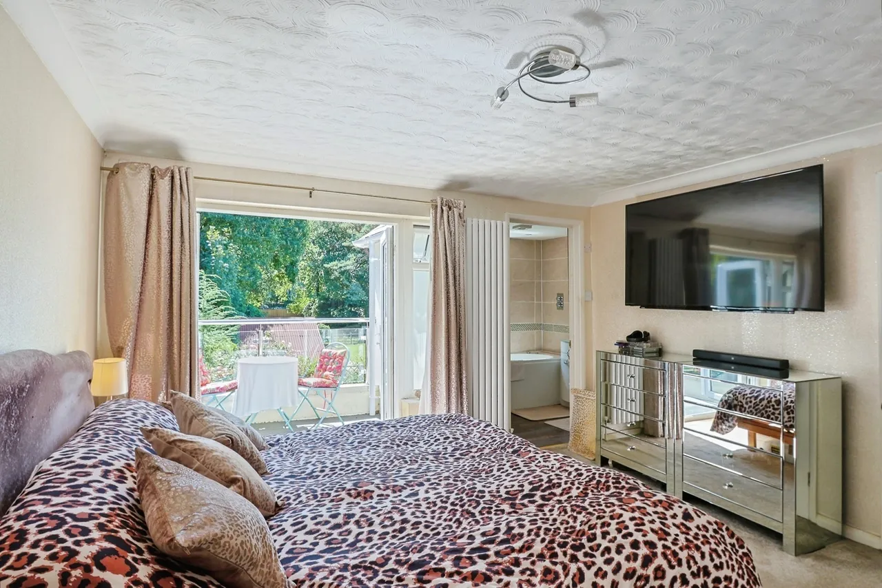 Pitt House Lane, Christchurch, BH23, photo 11