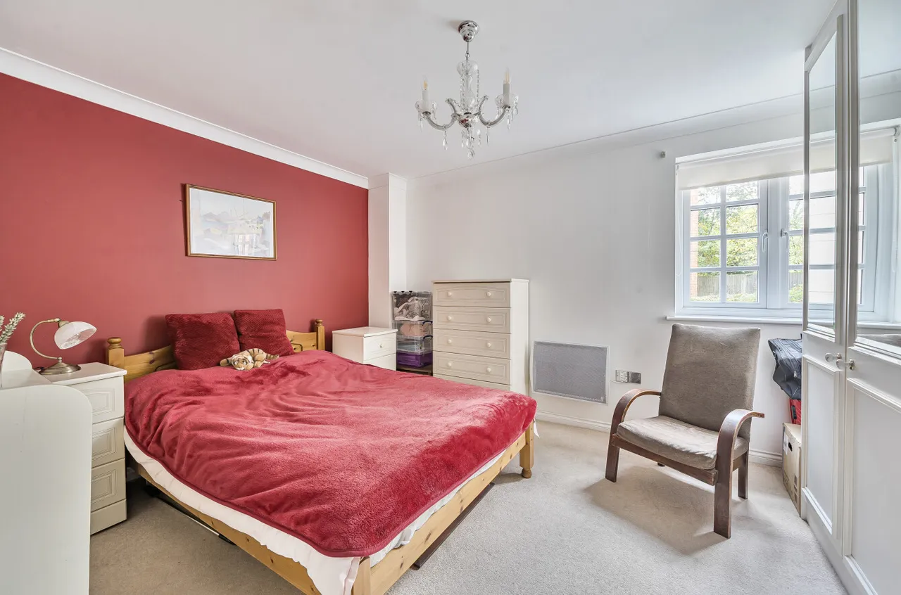 Courtney Place, Terrace Road South, Binfield, Bracknell, RG42 4DP, photo 7