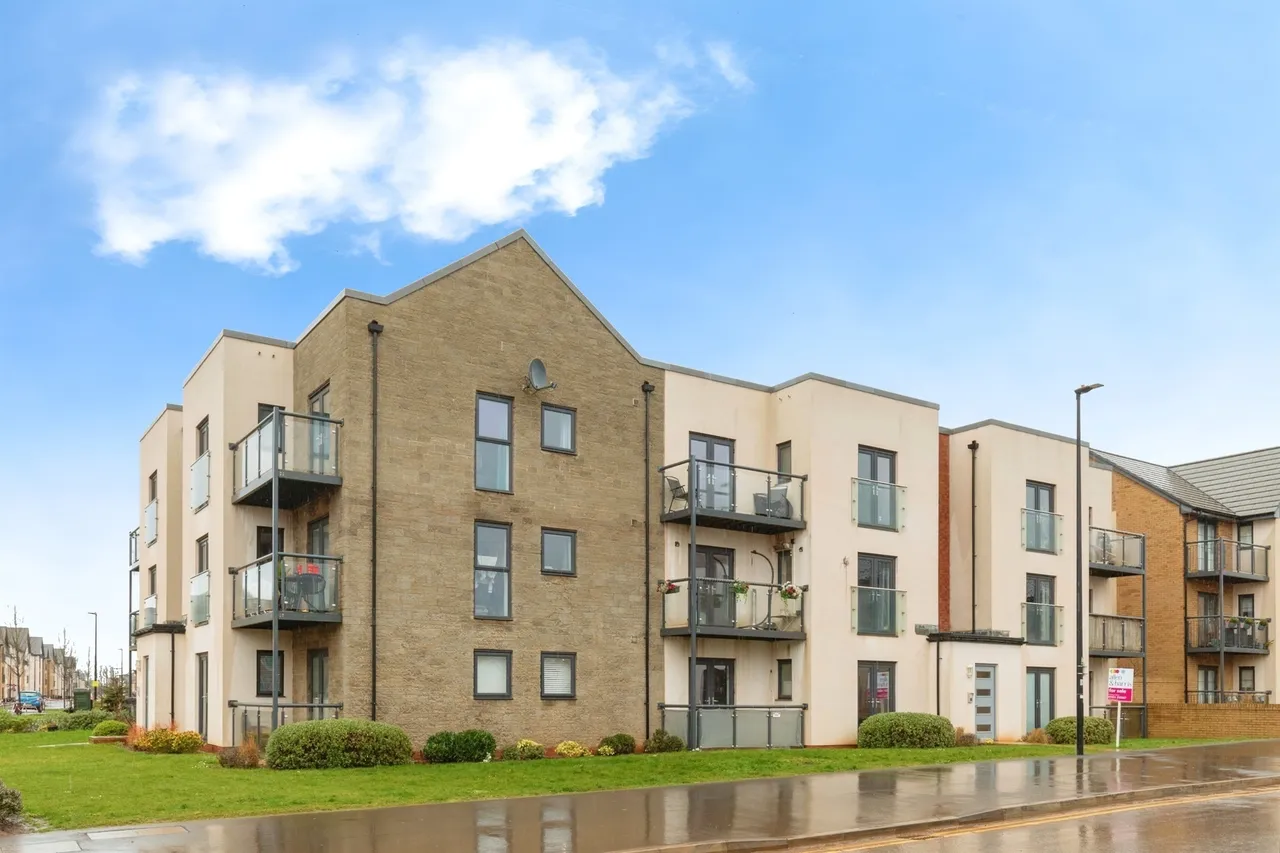 2 bed flat for sale, Dowsell Way, Yate, BS37